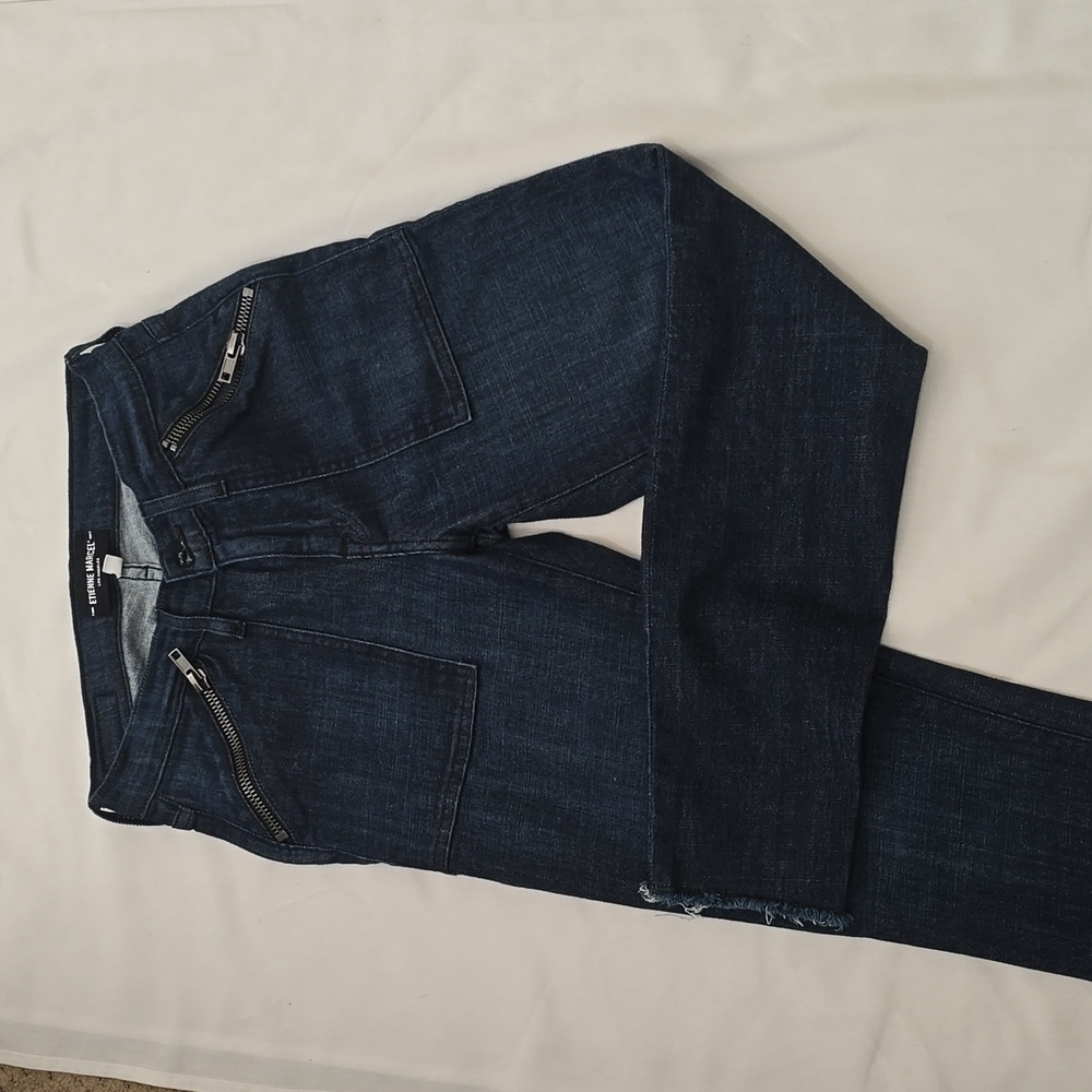 Etienne Marcel Los Angeles style Everyday skinny size 26. Stretchy denim.